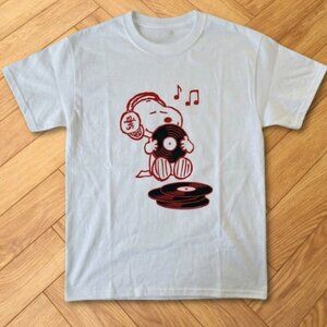 Cute Beagle Vinyl Record Music Graphic T-Shirt Cartoon DJ Snoopy Dog Tee